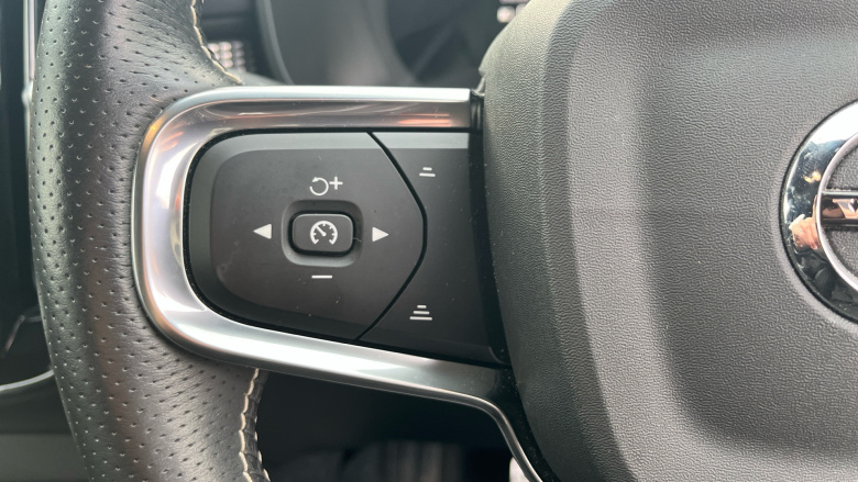 Volvo Xc40 P8 Recharge 300kW 78kWh First Edition 5dr AWD Auto Electric Estate